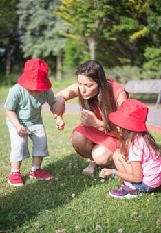 How to Find Rewarding Live-In Nanny Positions with Traveling Families